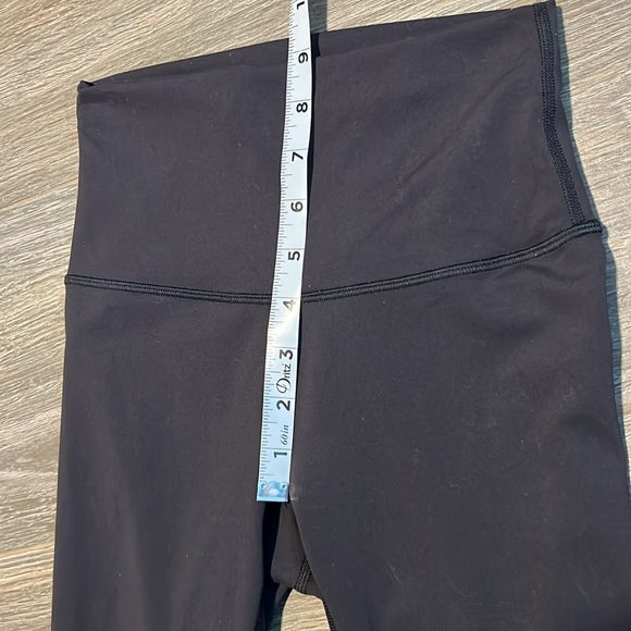 Lululemon Wunder Train High-Rise Crop 23" - Black - Size 2 - Picture 14 of 15